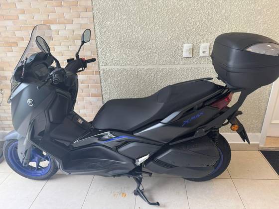 YAMAHA XMAX 300 CONNECTED ABS YAMAHA XMAX 300 CONNECTED ABS